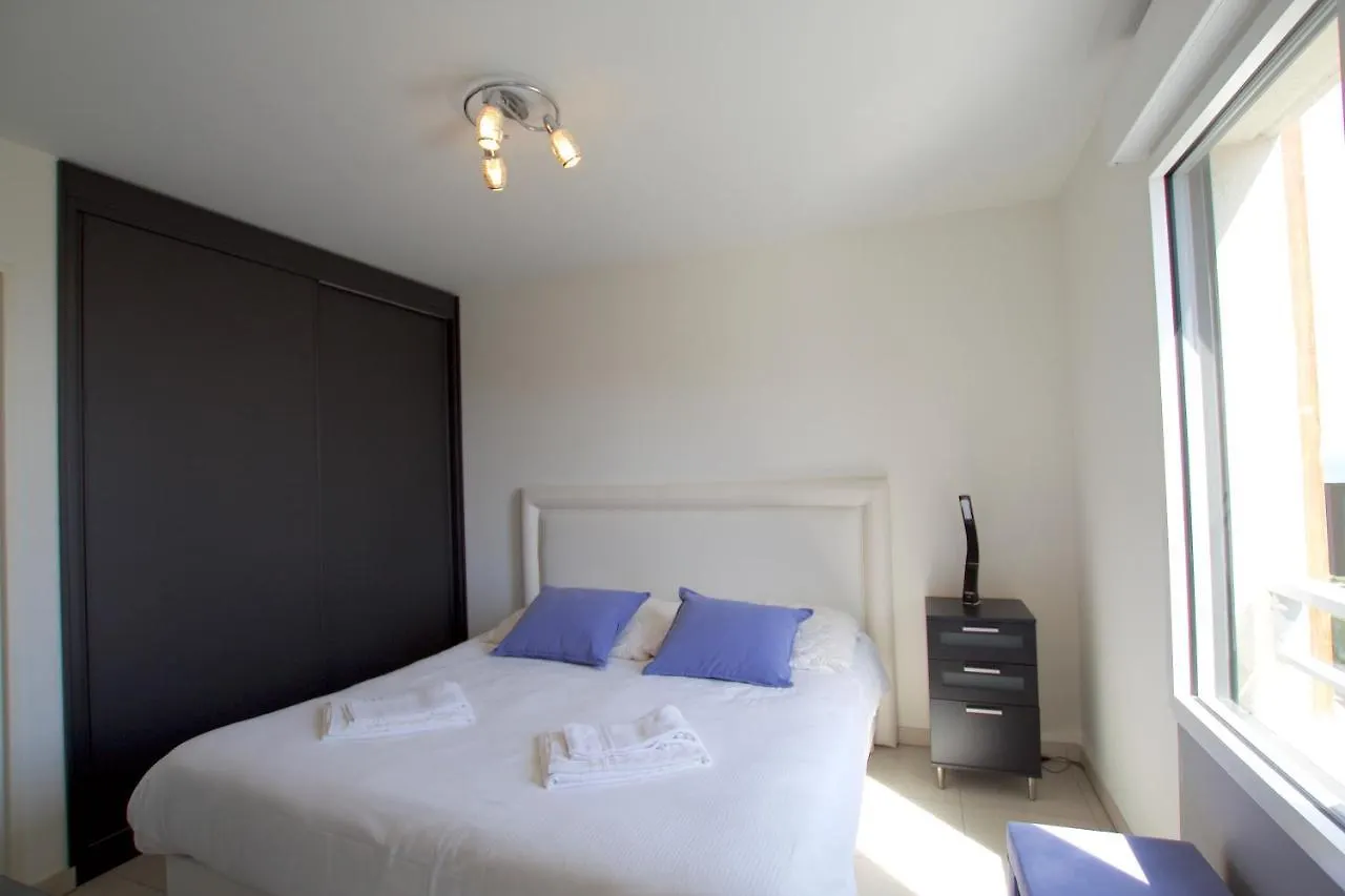 Krystal Palace B Beausoleil Apartment